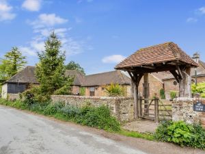 Dyke Farm Barn | by Huluki Sussex Stays