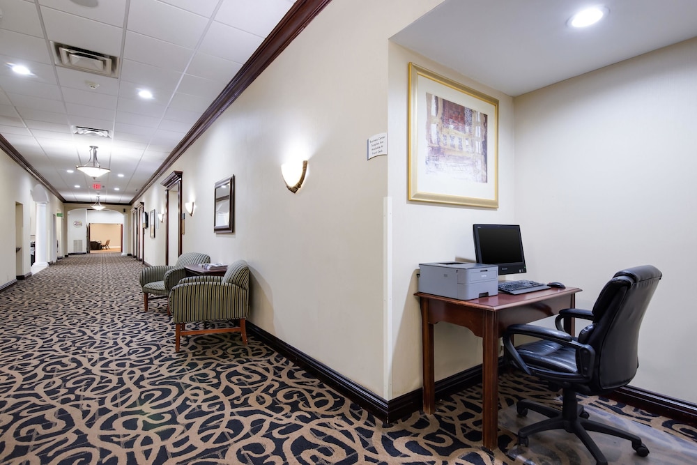 Quality Inn Oneonta Cooperstown Area