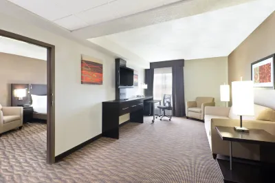 Holiday Inn Express & Suites Colby Hôtels à : Colby