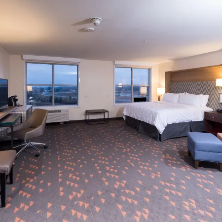 Holiday Inn & Suites KALAMAZOO WEST by IHG