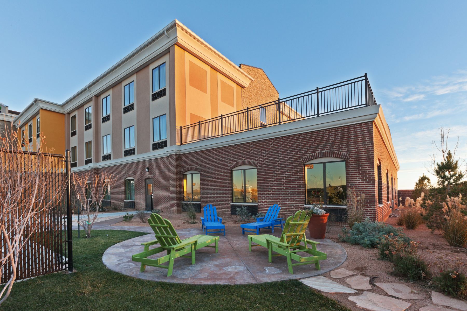 Holiday Inn Express & Suites LUBBOCK SOUTHWEST - WOLFFORTH by IHG