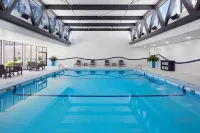 Delta Hotels by Marriott Ottawa City Centre - Uima-altaat