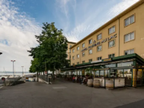 Touring au Lac Hotels in Neuenburg
