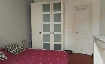 Typical Toulon Apartment 50M Beaches