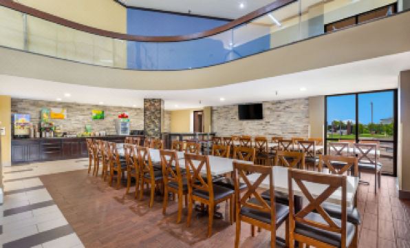 Quality Inn & Suites Florence - Cincinnati South