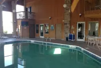 Days Inn by Wyndham Batavia Ohio - Pools