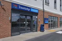 Travelodge Swindon West  호텔
