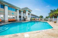 JC Inn - Pools