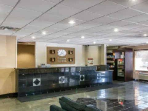 Comfort Suites Hotels in Wixom