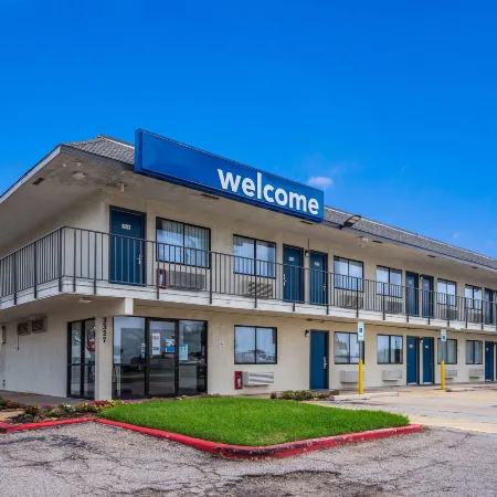 Motel 6 College Station, TX - Bryan