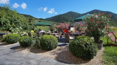 Hotel Garni Weinberghof & Weingut Lagler Các khách sạn gần Melk Abbey