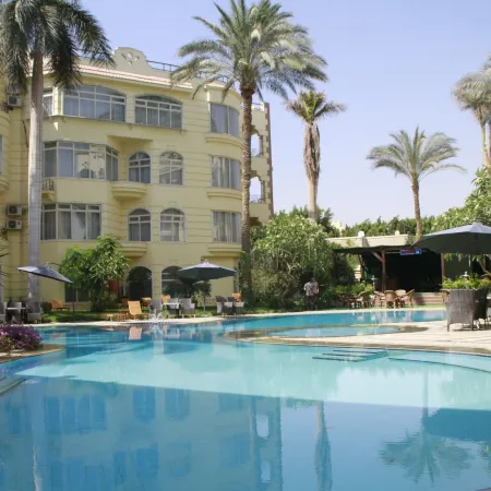 Soluxe Cairo Hotel