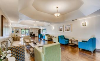 Orangewood Inn and Suites Midtown