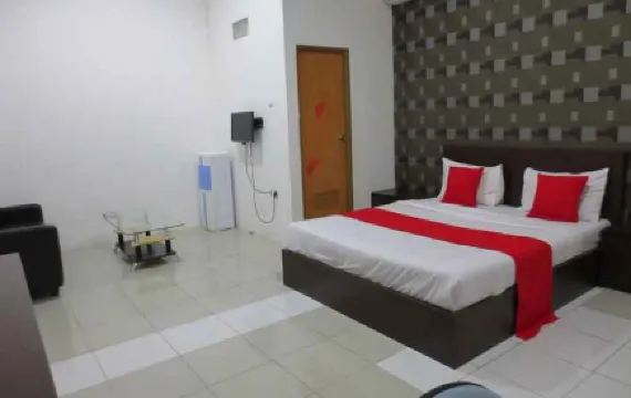 Glory Mansion Resident