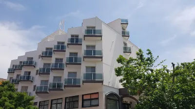 โรงแรมและศูนย์การประชุมเมดิแตร์ราเนอา โรงแรมใกล้Chiesa di San Felice