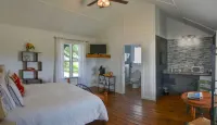 Tillman Resort Hotels in Blanco