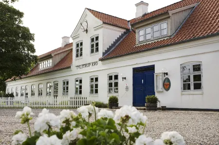 Tylstrup Kro og Motel Отели в г. Tylstrup