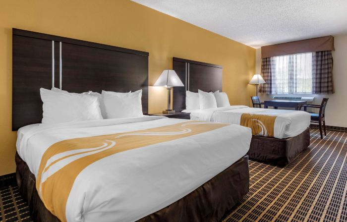 Quality Inn & Suites Warren