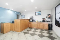 Travelers Inn Medford - Aamiainen