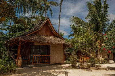 Amihan Beach Cabanas Отели рядом с достопримечательностью «Райский пляж»