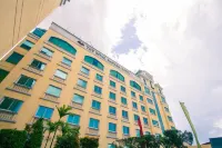The Royal Mandaya Hotel Davao Hotels in der Nähe von UIC Management Information System Office