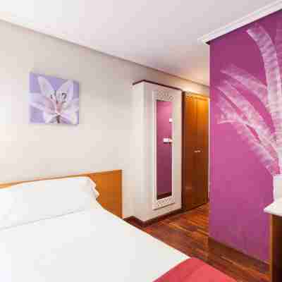 Zumaia Hotela Rooms