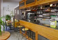 Logis Hôtel Restaurant Cazes Arazat Hotels in Saint-Geniez-d'Olt