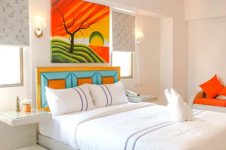 Maverick Ratchada Hotel