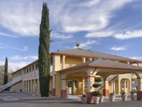 上湖旅社和套房 萊克縣酒店