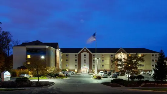 Sonesta Simply Suites Cleveland North Olmsted Airport