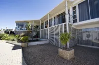 Protea Hotel Windhoek Fürstenhof Отели в г. Виндхук