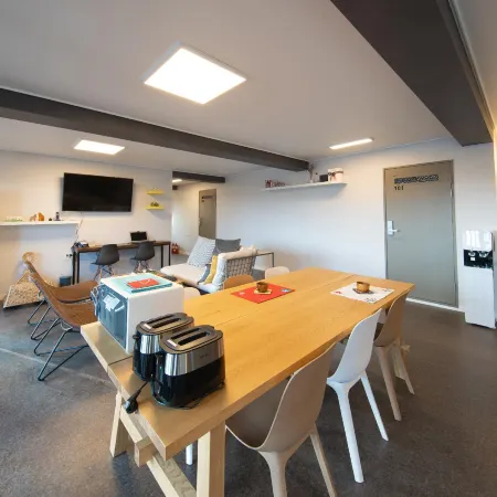 Sagye Travel Guesthouse Отели рядом с достопримечательностью «Дельфинарий Marine Park»