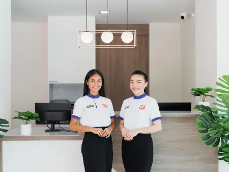 B2 Khon Kaen Premier Hotel Отели рядом с достопримечательностью «Faculty of Humanities and Social Science Khon Kaen University»