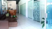 Penginapan Mutiara Syariah Hotels in Gadut