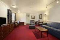 Travelodge by Wyndham Redding CA