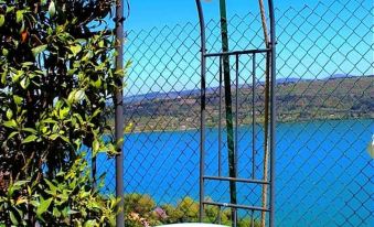 Accommodation with Lake View with Jacuzzi