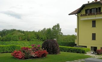 Albergo Residence Isotta - Housity