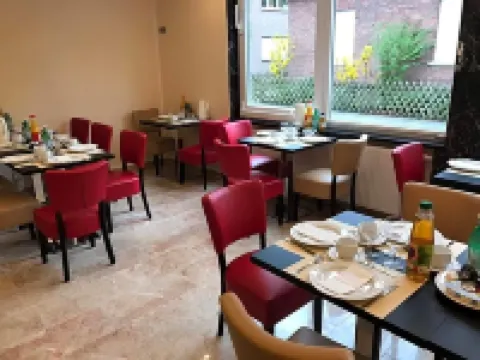 索非亞飯店