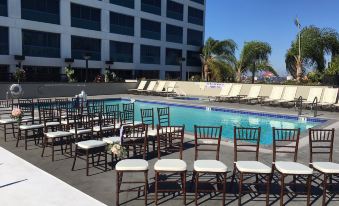 Crowne Plaza Los Angeles Harbor Hotel