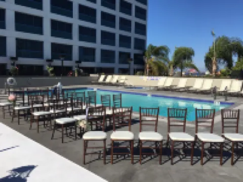 โรงแรม Crowne Plaza Los Angeles Harbor บาย IHG