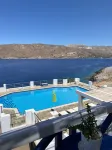 SeaRock Rooms and Suites