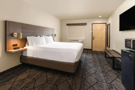 ラマダ バイ ウィンダム モデスト ヨセミテ エリア