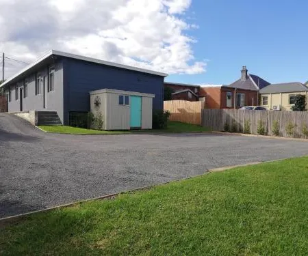 125 Milton