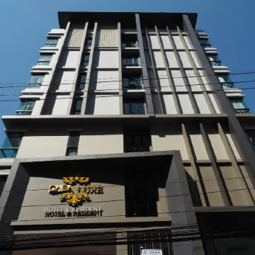 Casa Luxe Hotel and Resident Отели рядом с достопримечательностью «Станция метро Ratchadapisek»