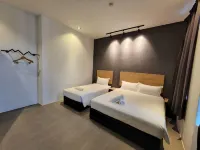 Hotel Lagenda Hotels in Hilir Perak