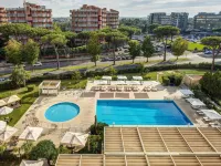 Holiday Inn ROME - EUR PARCO DEI MEDICI by IHG Hotels near Giuliano-Dalmata
