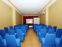 Sans Hotel City Inn Palangkaraya - ที่มีที่จอดรถ