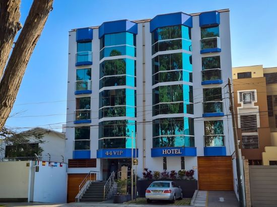 44 VIP Hotel
