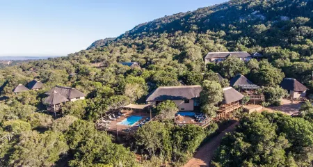 Woodbury Lodge – Amakhala Game Reserve Отели в г. Grahamstown
