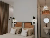 Guru Giri Mountain Cabin Hotels in Piyungan